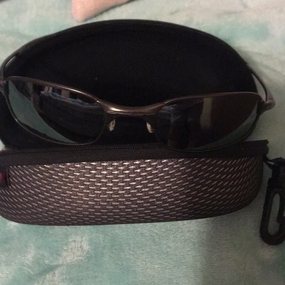 Oakley Sunglasses’s